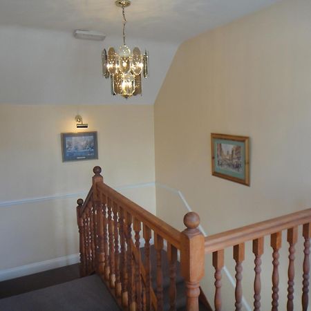 Gibtel Lodge & Cafe Slough Extérieur photo