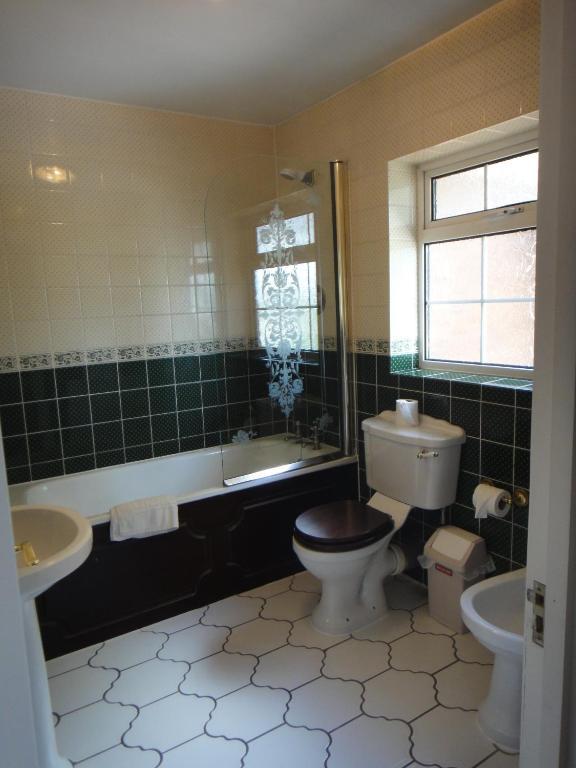 Gibtel Lodge & Cafe Slough Chambre photo